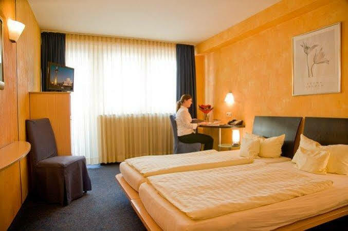Hotel National Duesseldorf Dış mekan fotoğraf